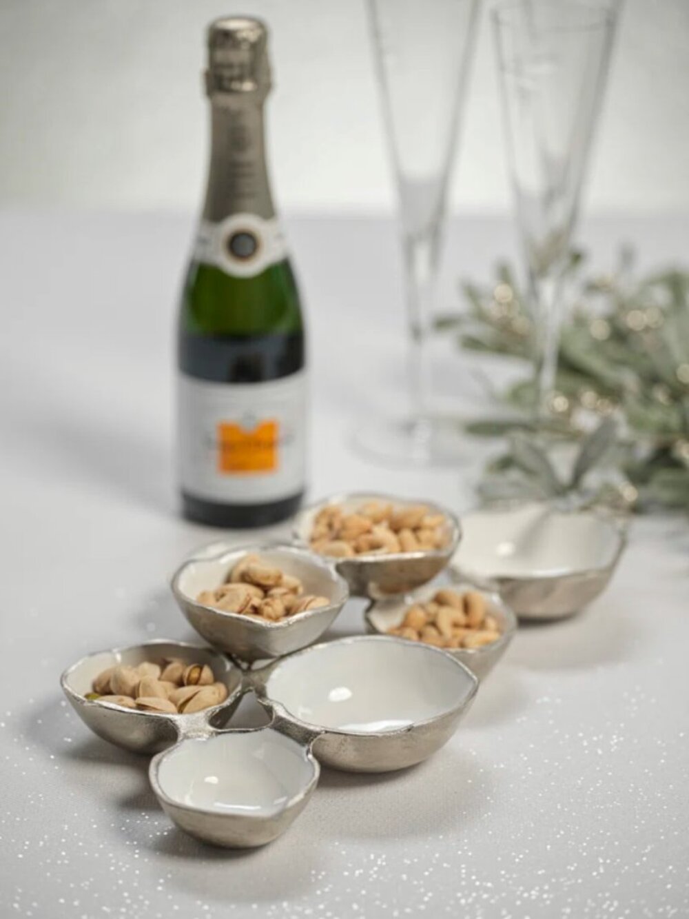Zodax Cluster of 8 Round Serving Bowls Silver and White